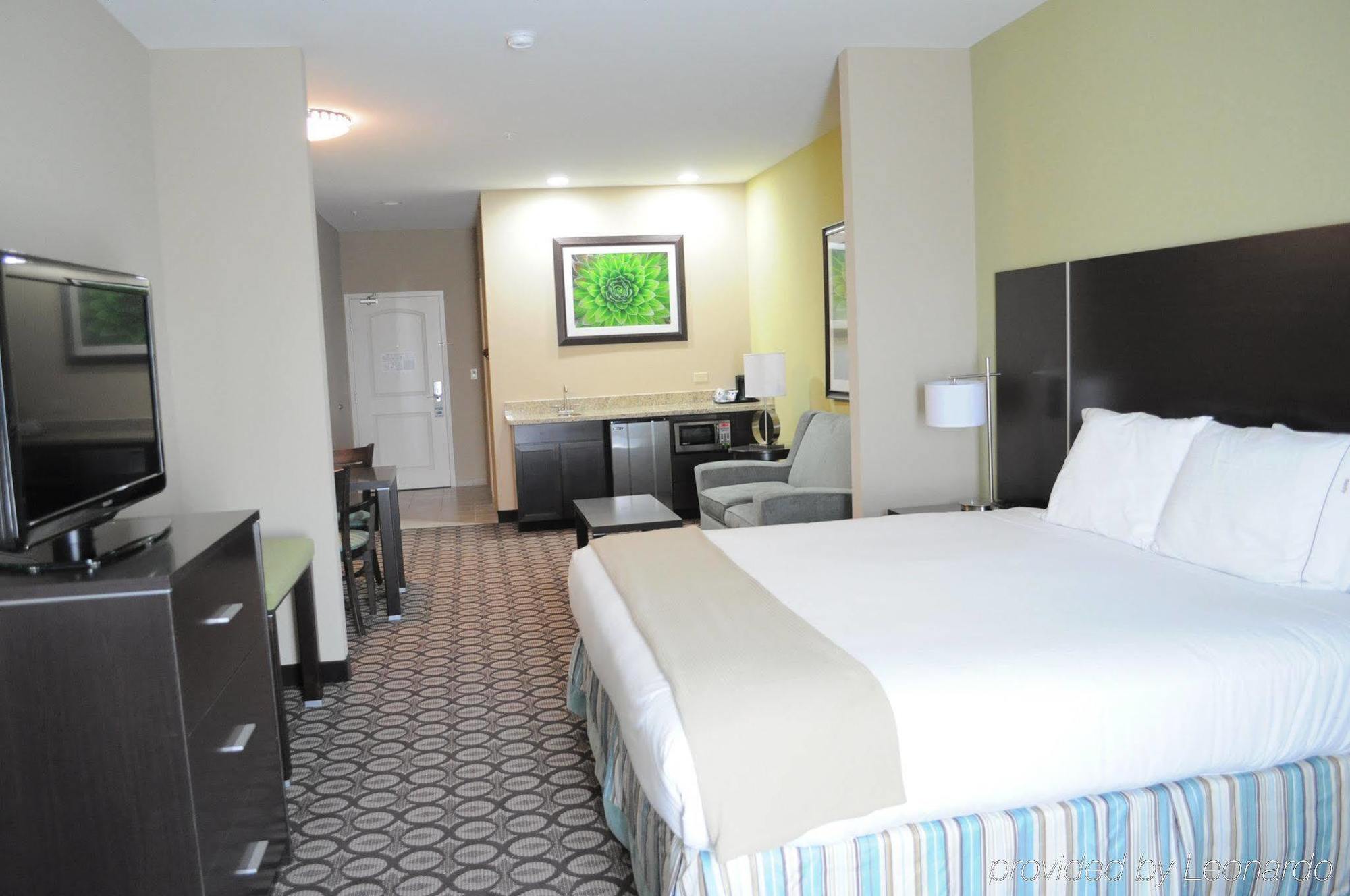 Holiday Inn Express & Suites Rockport - Bay View, An Ihg Hotel Room photo